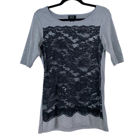 Gray top with black lace on front - Picture 1 of 7